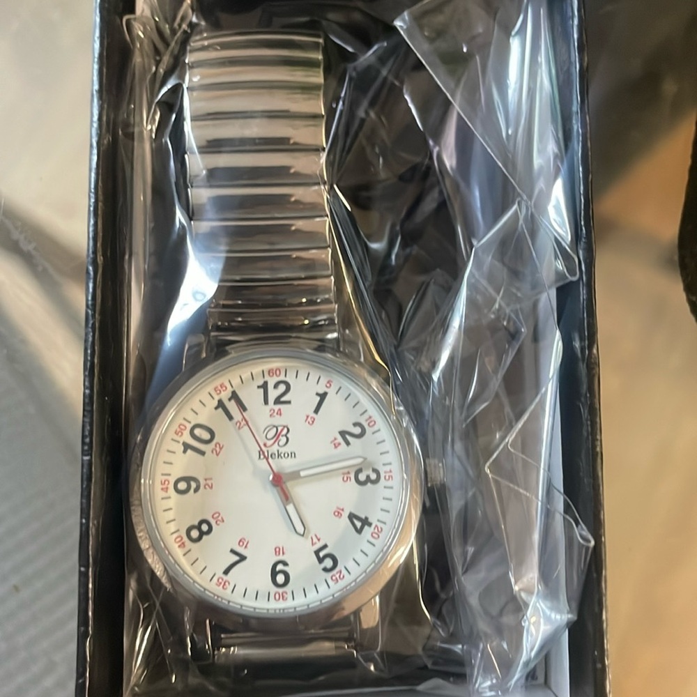 Brand new watch, white face, and numbered…. Easy reader pls. No low Ballers